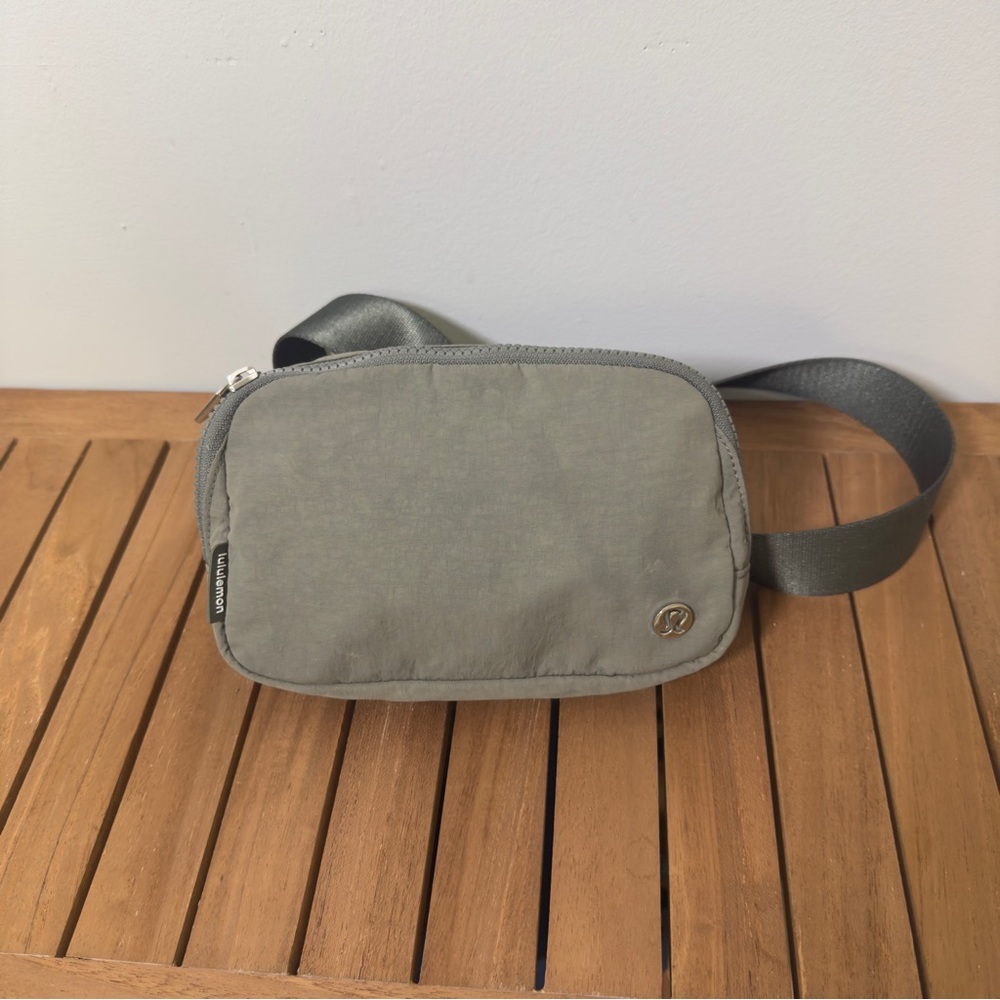 lululemon athletica Olive Green Crossbody Bag Belt Bag